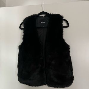 Madewell Faux Fur black vest - size small